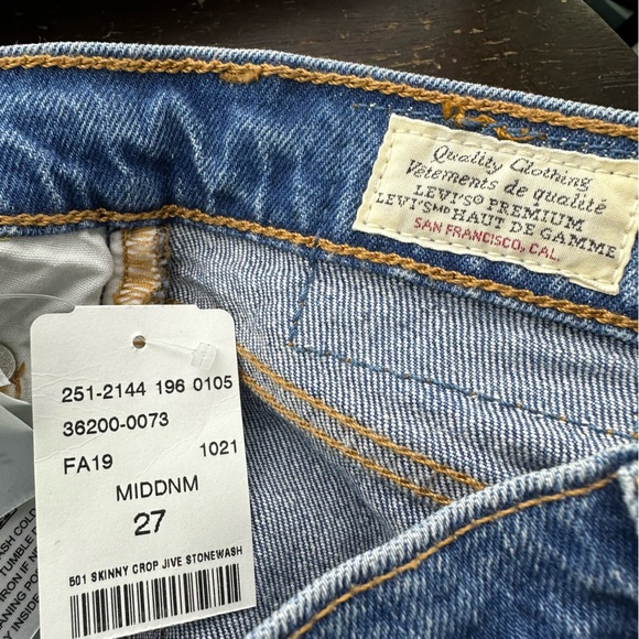 NWT Levi’s 501 High Rise Crop Straight Leg Premium Denim Jeans Size 27 - Picture 6 of 9